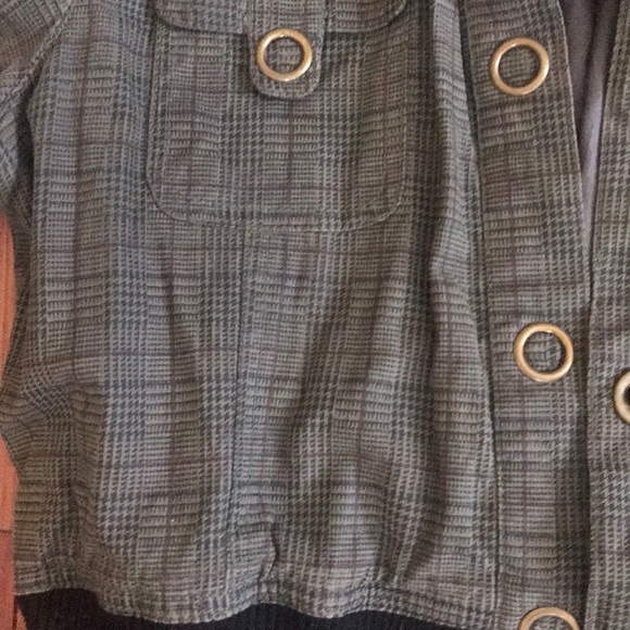 Jacket - Picture 2 of 4